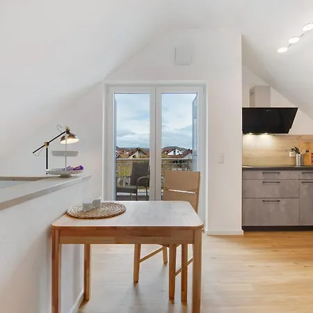 Dachstudio Am Donau Rad Weg Apartmán