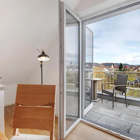 Dachstudio Am Donau Rad Weg Apartmán *